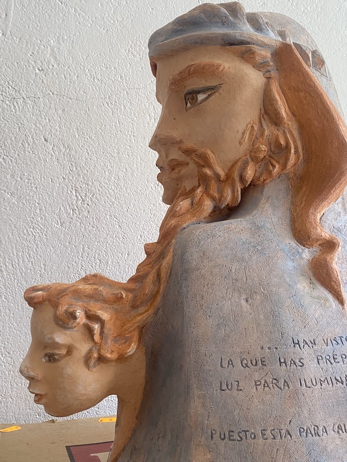 Escultura realizada en Cespedosa durante la pandemia, parte de José