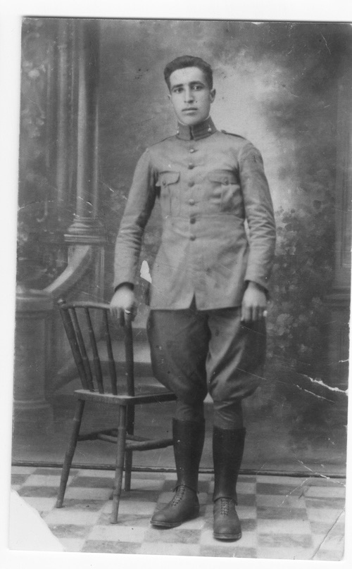 Foto del abuelo José en la mili