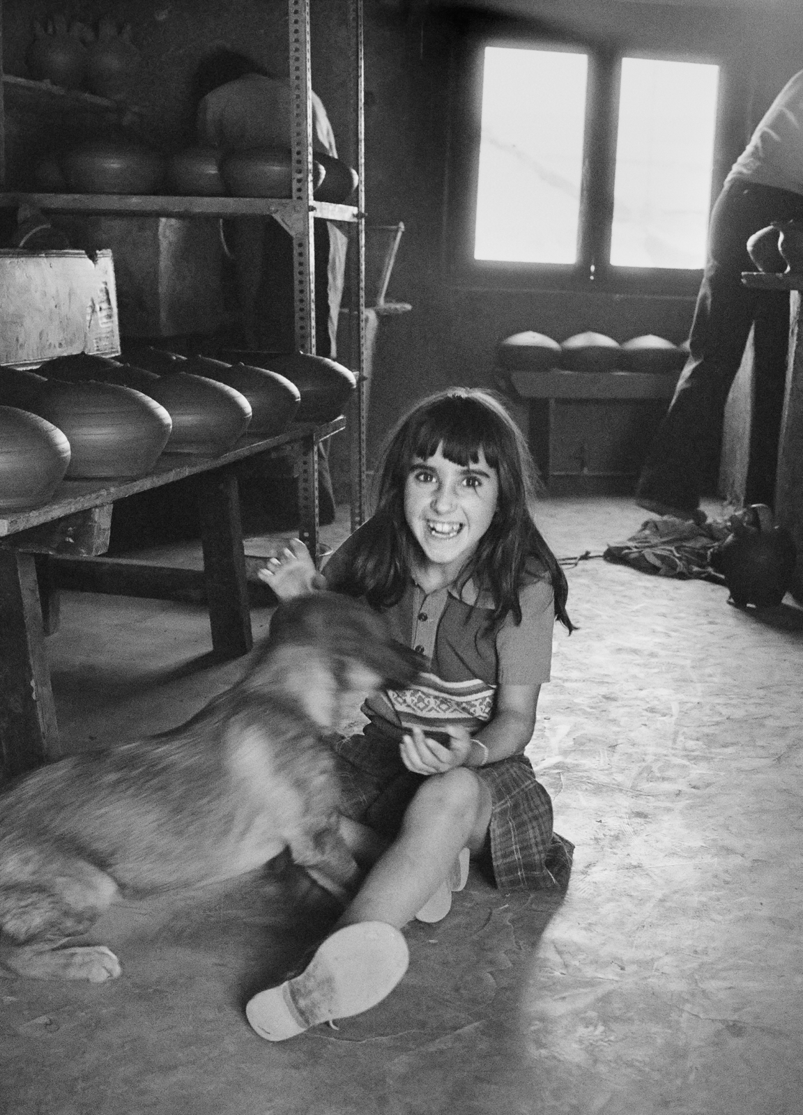 Foto de Castro Prieto, Vicen con la perra Sila.