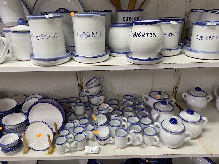 Cubiertos, Tazas