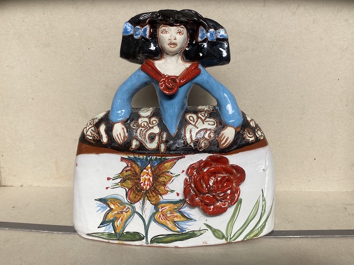 Escultura de menina 2