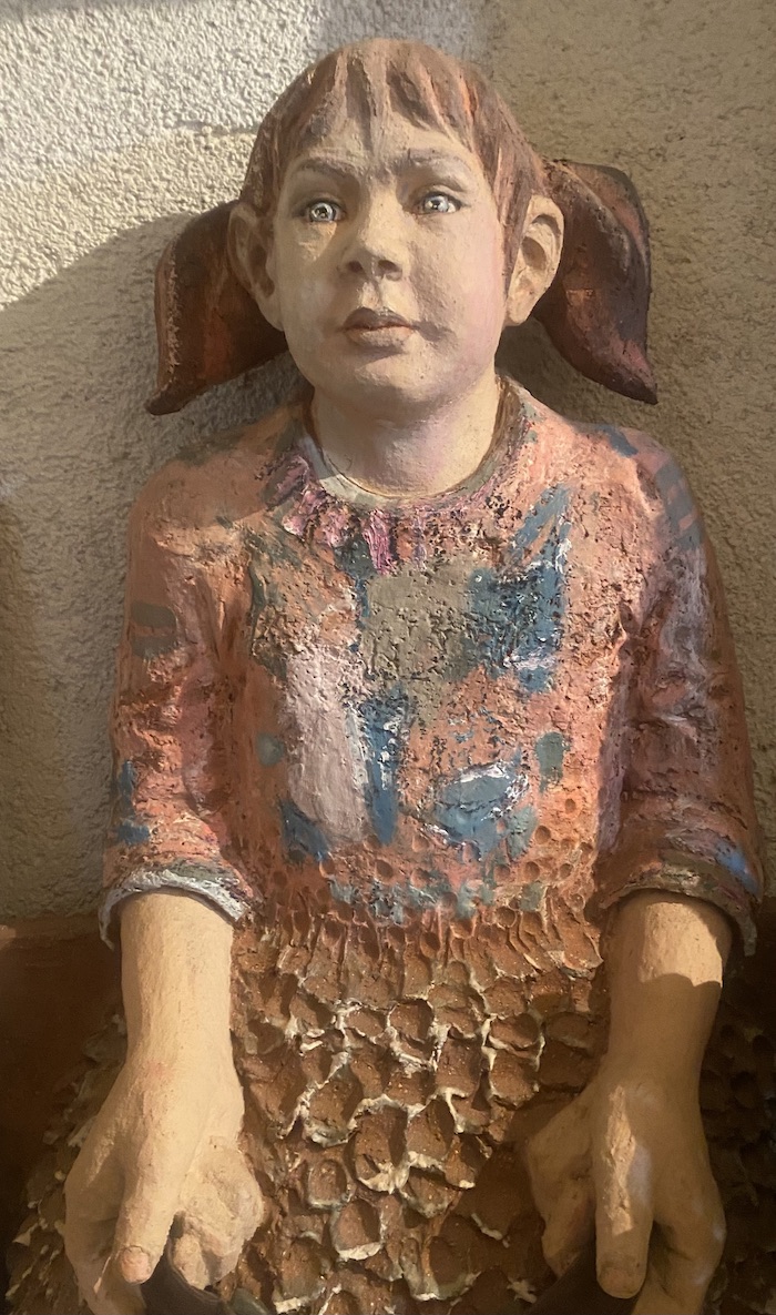 Relieve de una sobrina