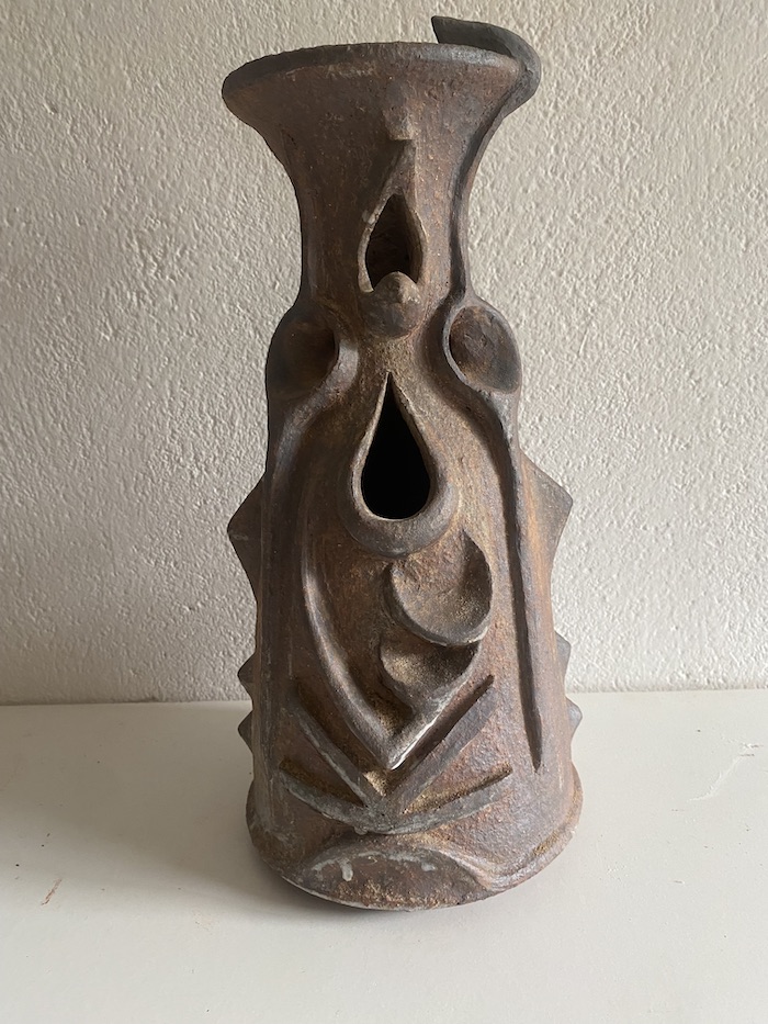 Jarrón modelado por Jaime